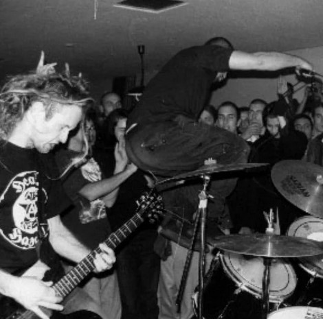 Dropdead-band